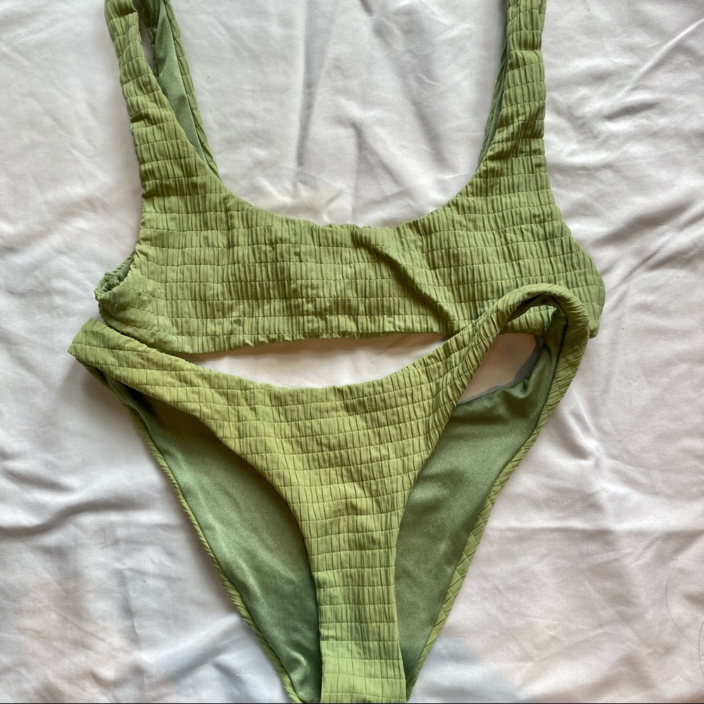 Triangl Bikini
